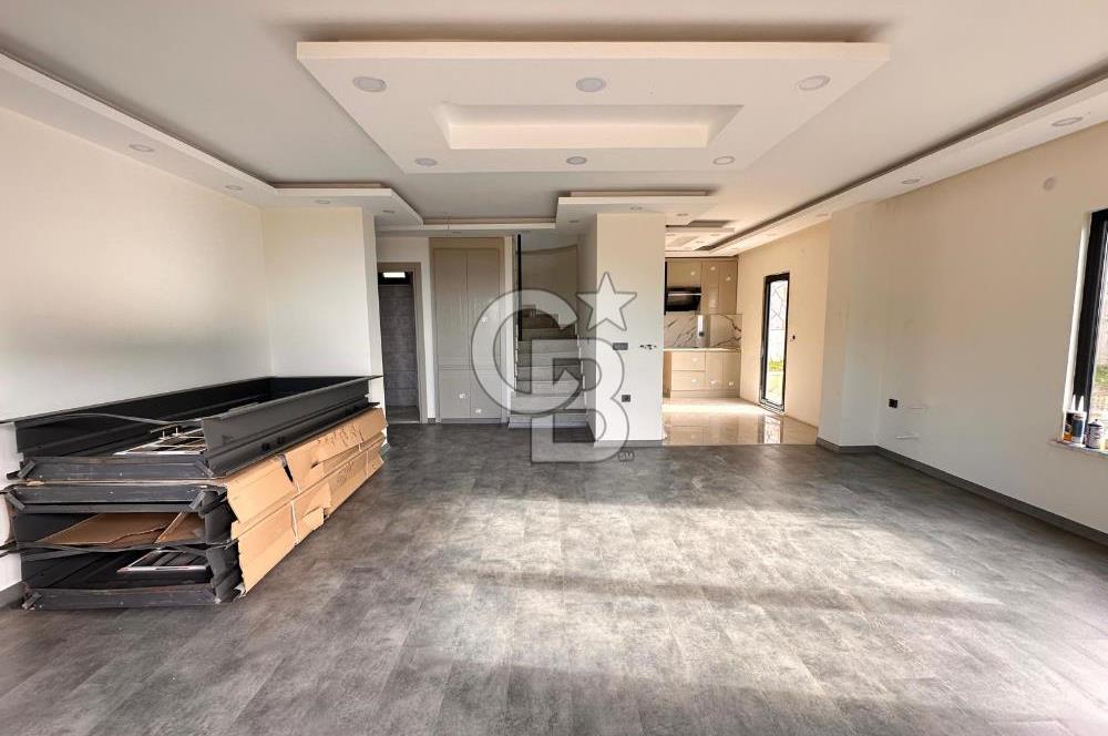 ALTINOLUK MUHTEŞEM MANZARALI VİLLA