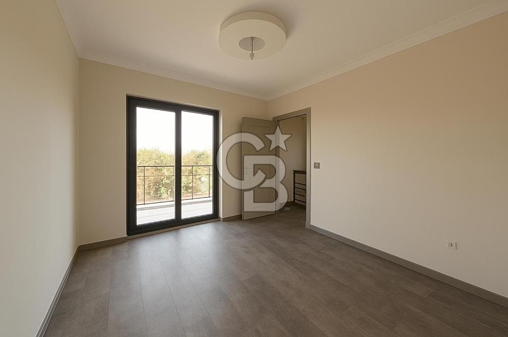 ALTINOLUK MUHTEŞEM MANZARALI VİLLA