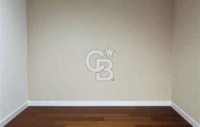 Fenerbahçe Bağdat Caddesi’ne Yakın – Teraslı 223 m² Satılık Çatı Dubleksi