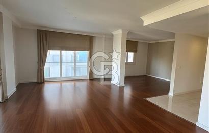 Fenerbahçe Bağdat Caddesi’ne Yakın – Teraslı 223 m² Satılık Çatı Dubleksi