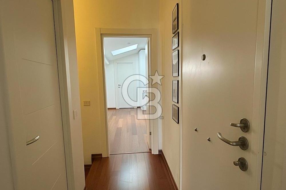 Fenerbahçe Bağdat Caddesi’ne Yakın – Teraslı 223 m² Satılık Çatı Dubleksi