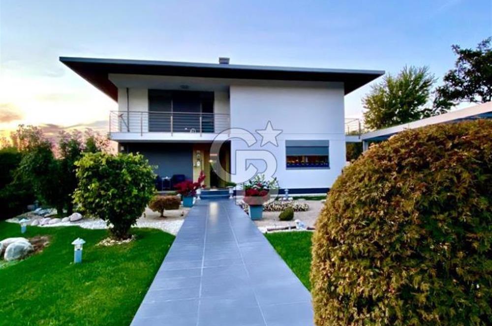 Çekmeköy Mayavera 1.Etap Kiralık Tripleks Villa