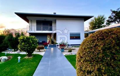 Çekmeköy Mayavera 1.Etap Kiralık Tripleks Villa