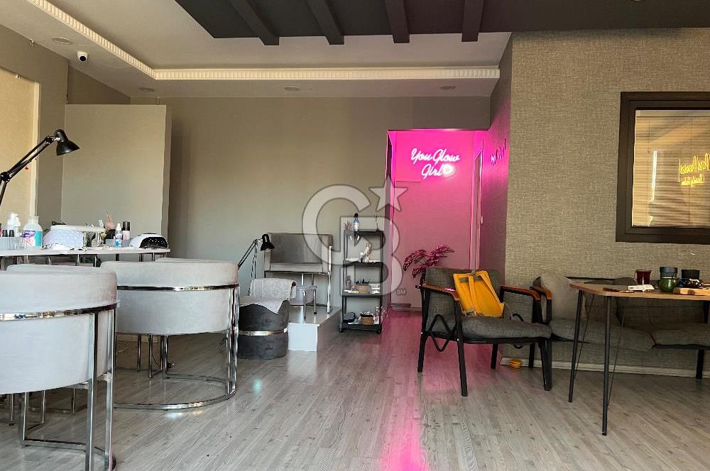 Büyükçekmece’de Satılık Güzellik Salonu ve Ofis 