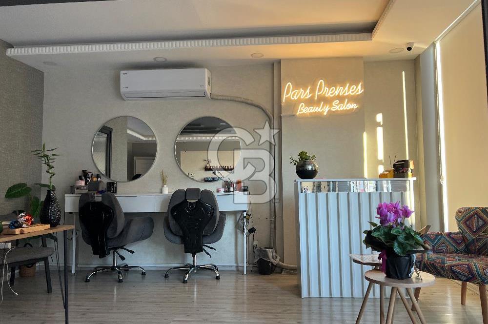 Büyükçekmece’de Satılık Güzellik Salonu ve Ofis 