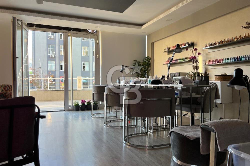 Büyükçekmece’de Satılık Güzellik Salonu ve Ofis 