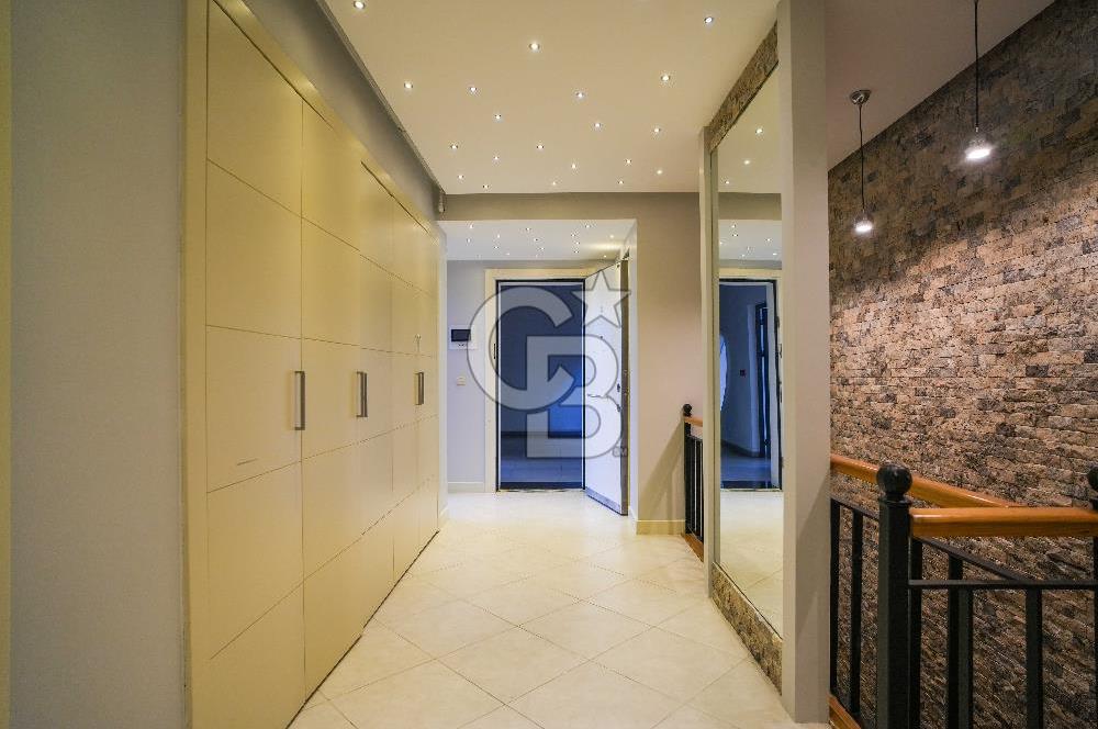 RINGS ISTANBUL SİTESİNDE SATILIK BOŞ 250 M2 NET BAHÇE DUBLEKSİ