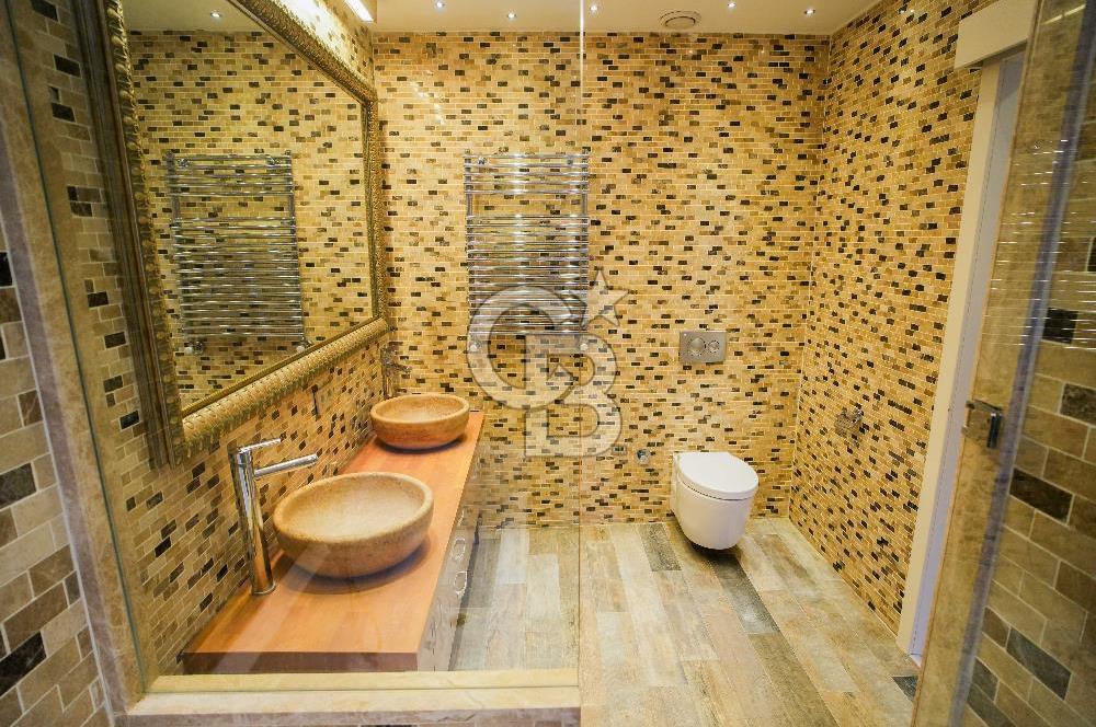 RINGS ISTANBUL SİTESİNDE SATILIK BOŞ 250 M2 NET BAHÇE DUBLEKSİ