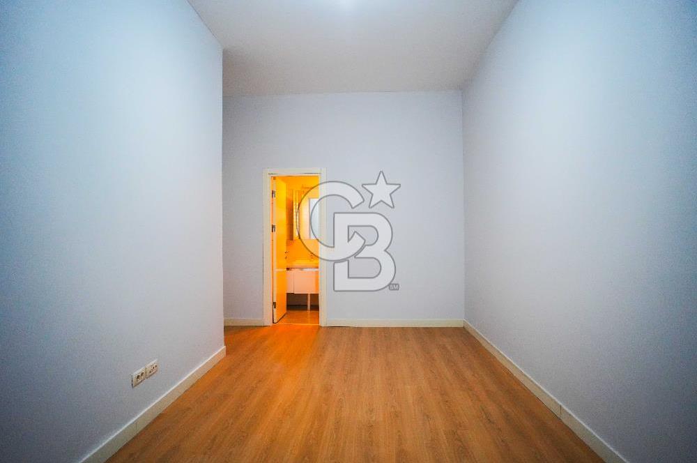 RINGS ISTANBUL SİTESİNDE SATILIK BOŞ 250 M2 NET BAHÇE DUBLEKSİ