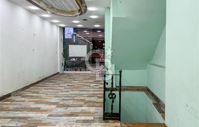 İstiklal Caddesi Adım Mesafesi- Düz Giriş- 2Katlı Kiralık Dükkan