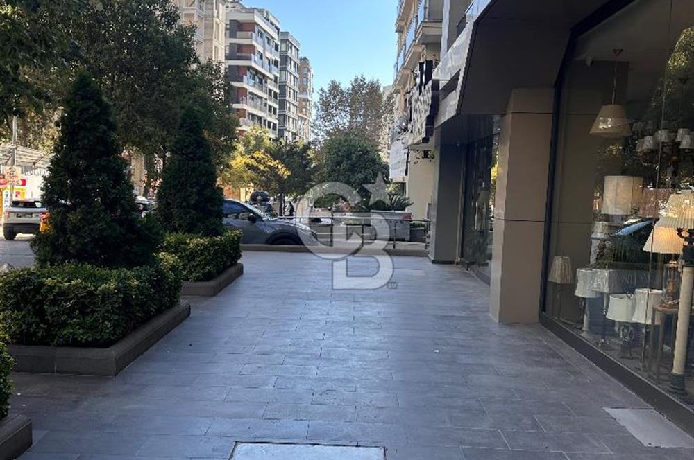 Fenerbahçe Bağdat Caddesi’ne Yakın – Teraslı 223 m² Satılık Çatı Dubleksi