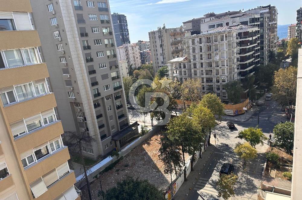 Fenerbahçe Bağdat Caddesi’ne Yakın – Teraslı 223 m² Satılık Çatı Dubleksi
