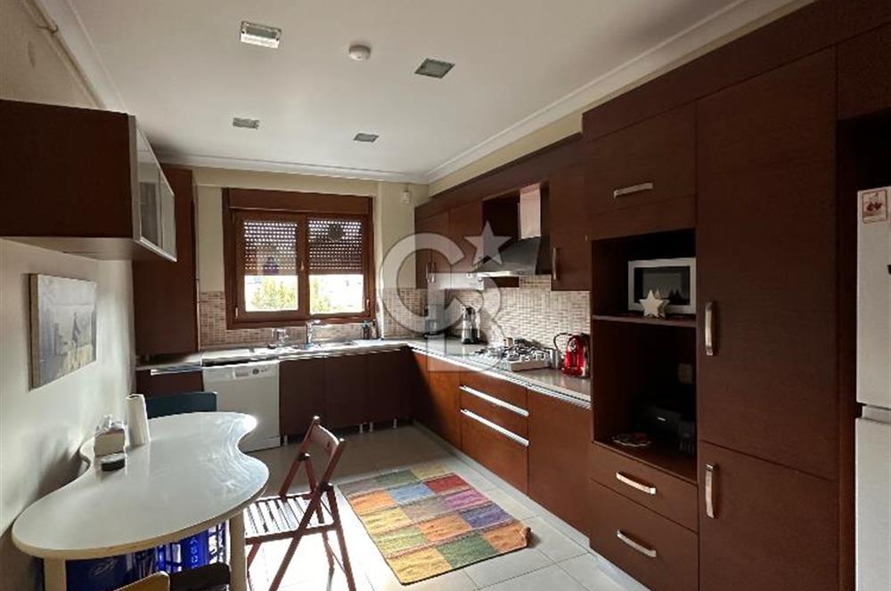 Suadiye’de 4+1 Kiralık Ofis& Büro