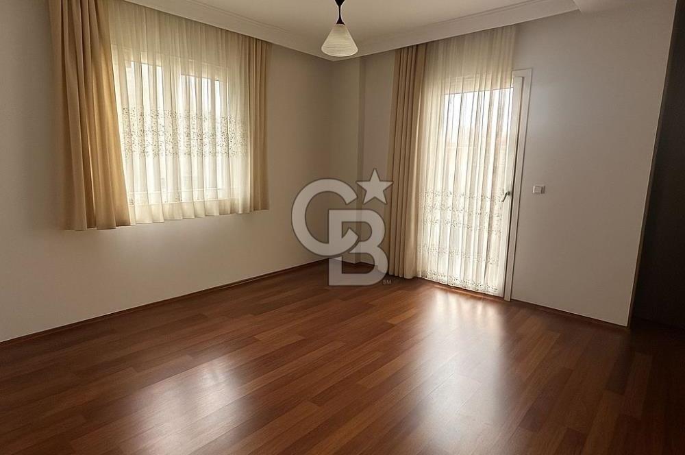 Fenerbahçe Bağdat Caddesi’ne Yakın – Teraslı 223 m² Satılık Çatı Dubleksi