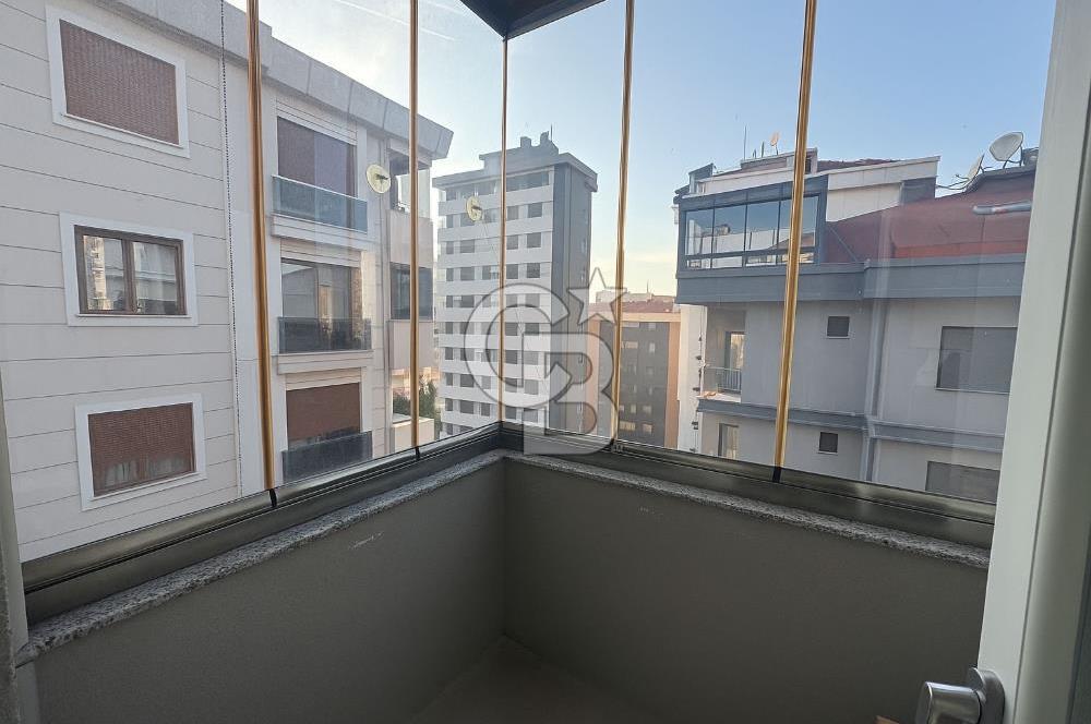 Fenerbahçe Bağdat Caddesi’ne Yakın – Teraslı 223 m² Satılık Çatı Dubleksi
