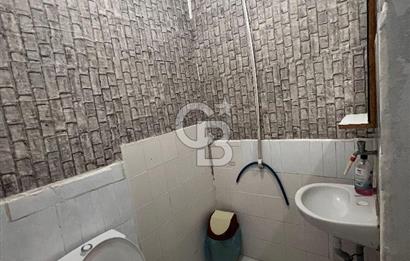 Bornova Merkezi Konumda Kiralık Dükkan 