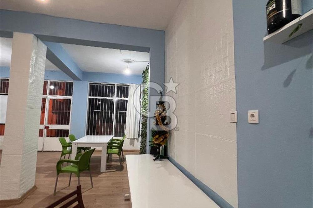 Bornova Merkezi Konumda Kiralık Dükkan 