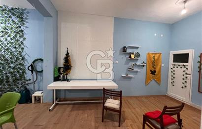 Bornova Merkezi Konumda Kiralık Dükkan 