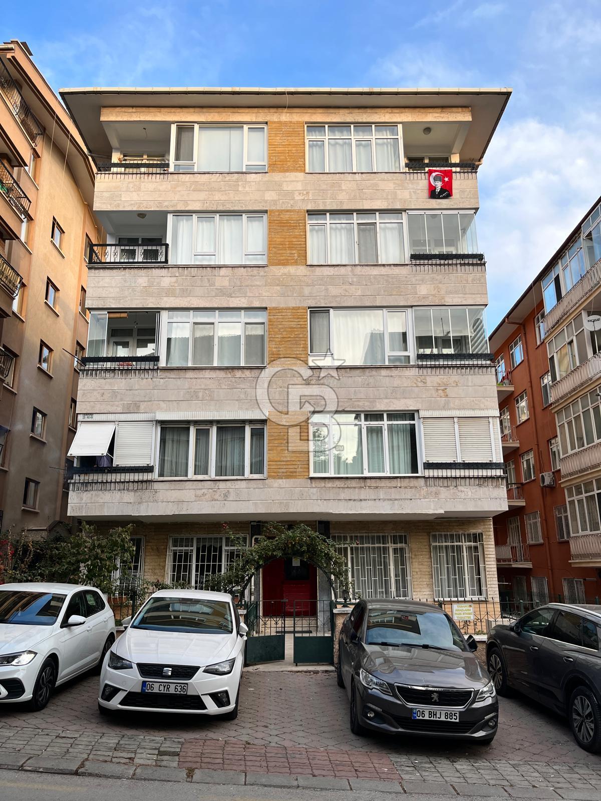 Maltepe'de Anıtkabir'e ve Kızılay’a Yürüme Mesafesinde Satılık 3+1 Daire