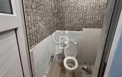 Bornova Merkezi Konumda Kiralık Dükkan 