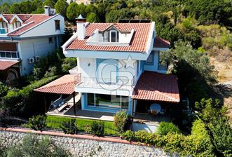 Urla Çeşmealtın’da Satılık Müstakil Havuzlu Villa  - 10 - 312927