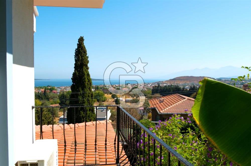 Urla Çeşmealtın’da Satılık Müstakil Havuzlu Villa 