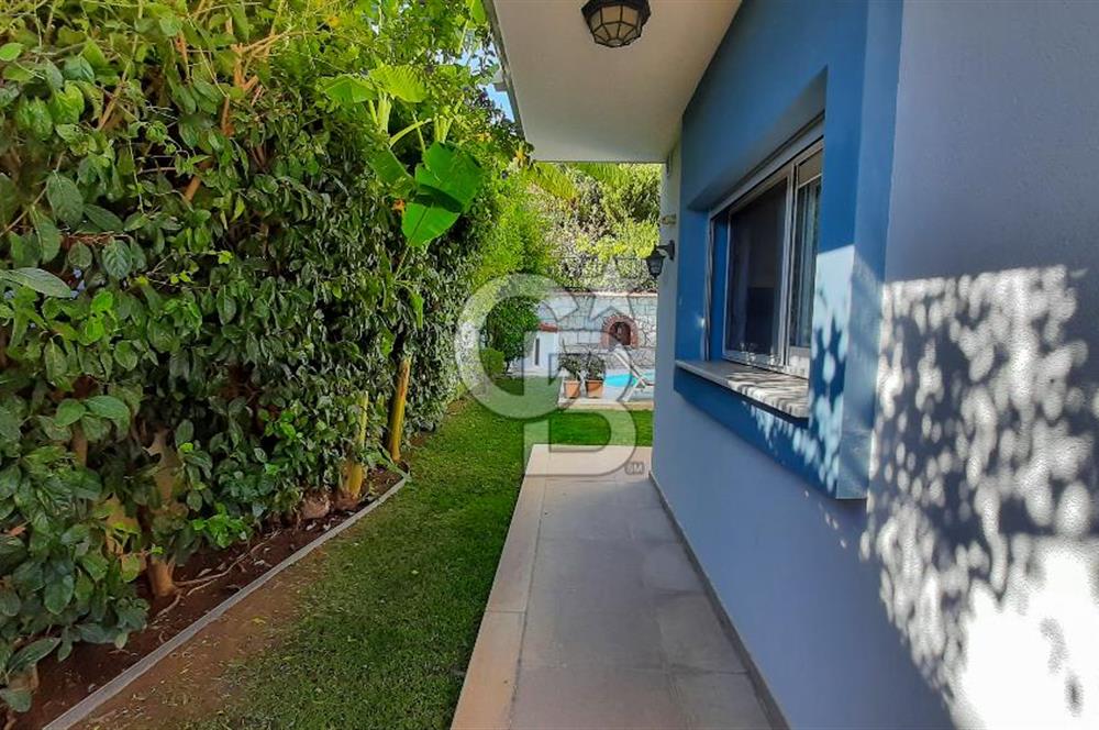 Urla Çeşmealtın’da Satılık Müstakil Havuzlu Villa 