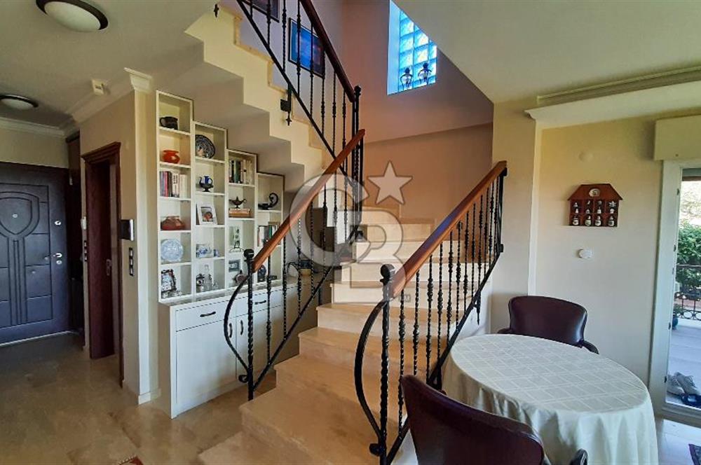 Urla Çeşmealtın’da Satılık Müstakil Havuzlu Villa 