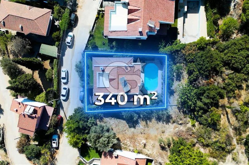 Urla Çeşmealtın’da Satılık Müstakil Havuzlu Villa 