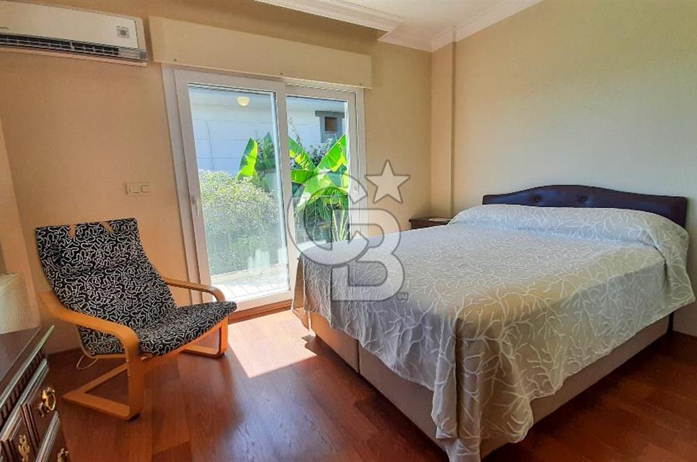 Urla Çeşmealtın’da Satılık Müstakil Havuzlu Villa 