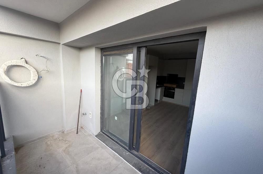 Bornova Çamdibi Tuval Yapıda Kiralık Arakat 1+1 Daire 