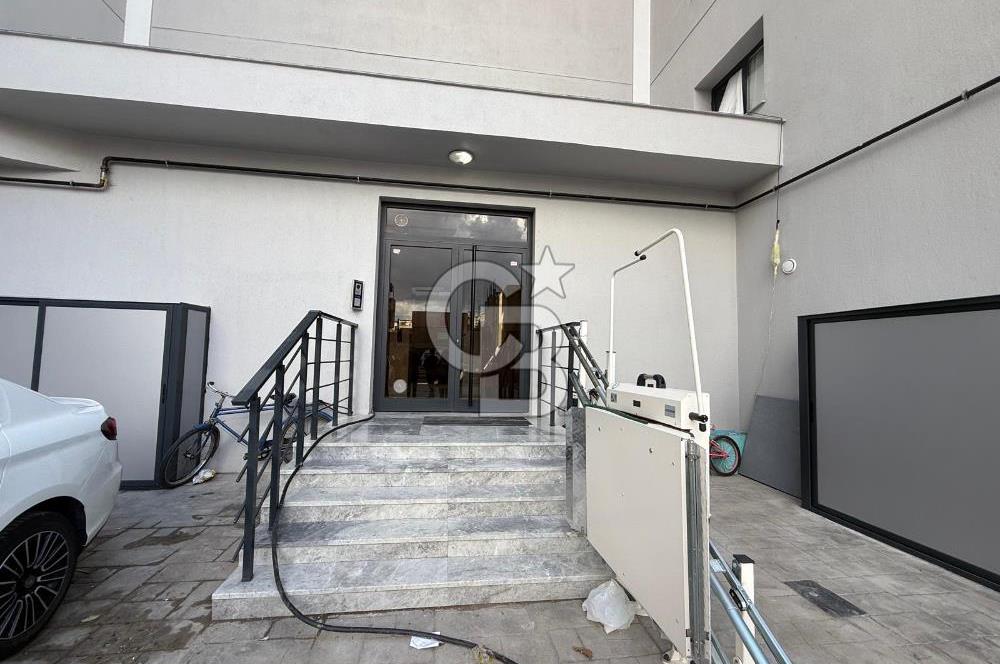 Bornova Çamdibi Tuval Yapıda Kiralık Arakat 1+1 Daire 