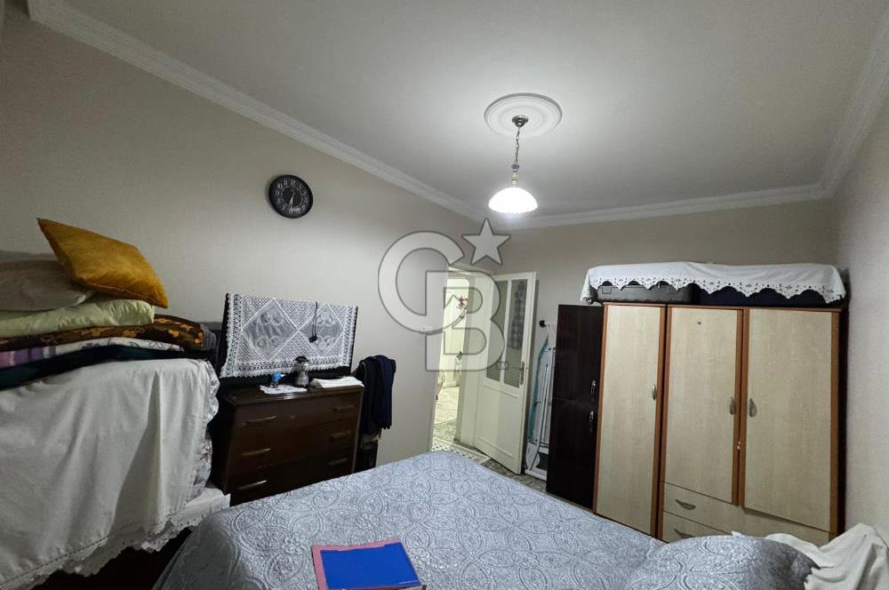 Karabağlar Yunus Emre Mahallesin'de Satılık 1+1 Geniş Daire