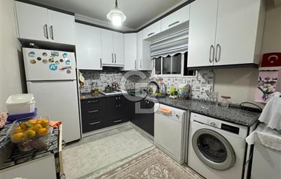 Karabağlar Yunus Emre Mahallesin'de Satılık 1+1 Geniş Daire