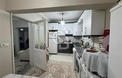 Karabağlar Yunus Emre Mahallesin'de Satılık 1+1 Geniş Daire