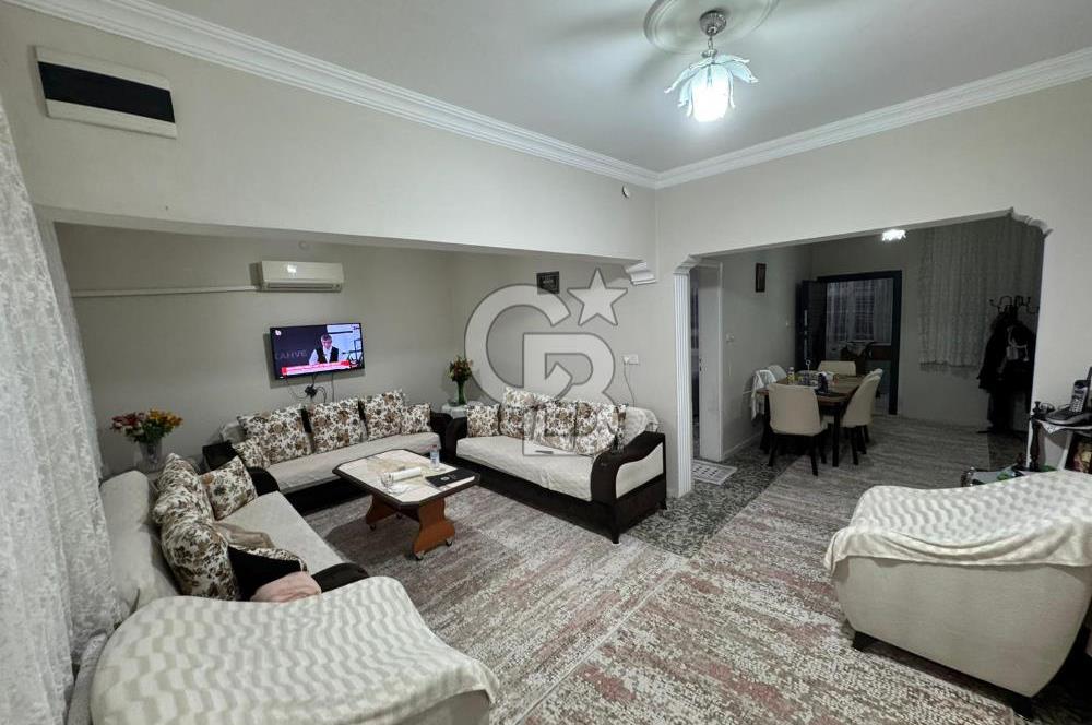 Karabağlar Yunus Emre Mahallesin'de Satılık 1+1 Geniş Daire