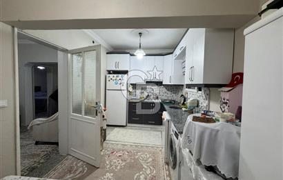 Karabağlar Yunus Emre Mahallesin'de Satılık 1+1 Geniş Daire