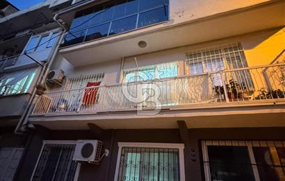 Karabağlar Yunus Emre Mahallesin'de Satılık 1+1 Geniş Daire