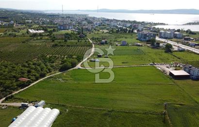 ÇANAKKALE LAPSEKİ ÇARDAK'TA HUZURLU YAŞAM İÇİN VİLLA İMARLI ARSA