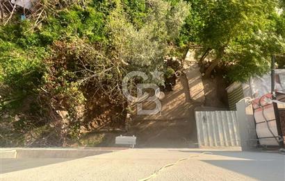 İZMİR ÇİĞLİ GÜZELTEPE MAHALLESİNDE KOMPLE BİNA SATILIK