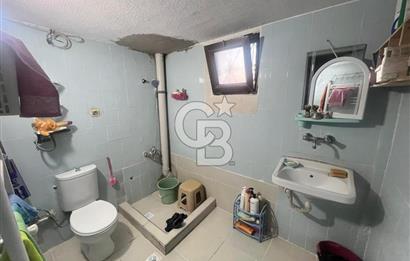 İZMİR ÇİĞLİ GÜZELTEPE MAHALLESİNDE KOMPLE BİNA SATILIK