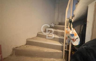 İZMİR ÇİĞLİ GÜZELTEPE MAHALLESİNDE KOMPLE BİNA SATILIK