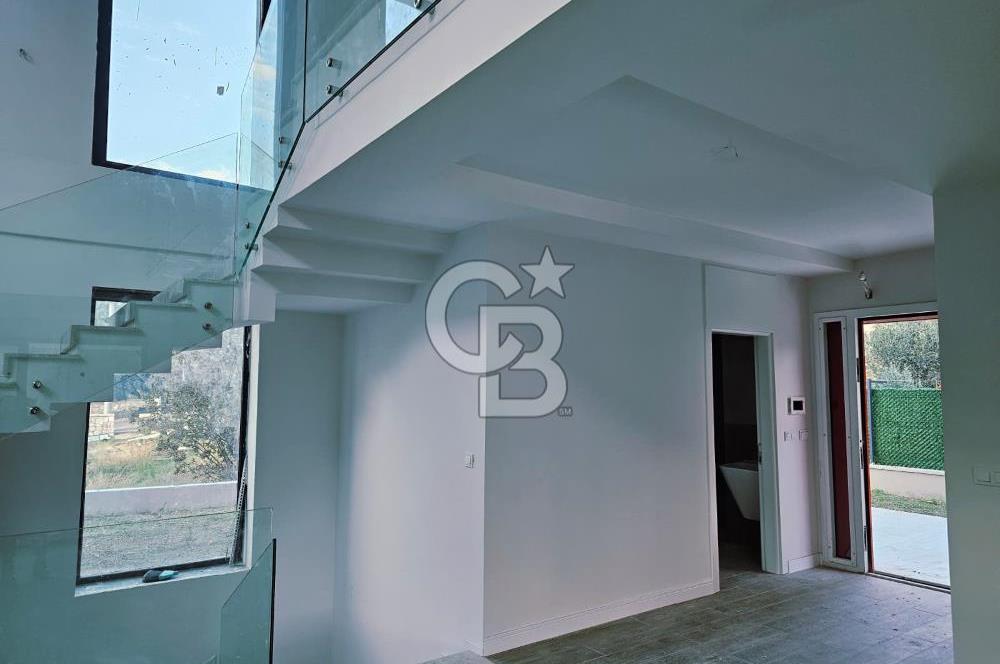 GÜZELBAHÇE KOLEJLER BÖLGESİNDE KİRALIK VİLLA