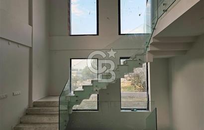 GÜZELBAHÇE KOLEJLER BÖLGESİNDE KİRALIK VİLLA