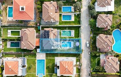 ALAÇATI GÖBENE SATILIK 3+1 MÜSTAKİL HAVUZLU VİLLA