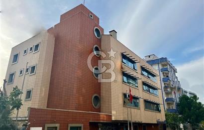 D100 ile Bağ. cad.arasında şık ve kullanışlı,geniş bahçeli bina