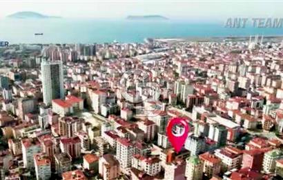 D100 ile Bağ. cad.arasında şık ve kullanışlı,geniş bahçeli bina