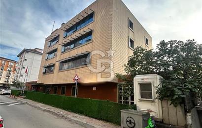 D100 ile Bağ. cad.arasında şık ve kullanışlı,geniş bahçeli bina