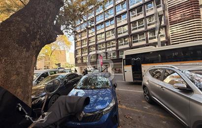 NECATİBEY CADDESİNDE KURULU DÜZEN TELEFON VE AKSESUAR DÜKKANI