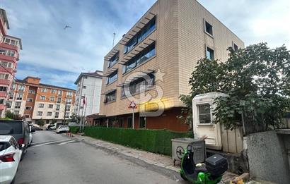 D100 ile Bağ. cad.arasında şık ve kullanışlı,geniş bahçeli bina